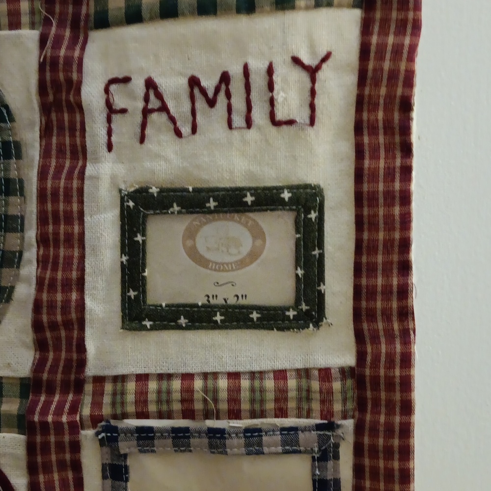 Country Quilt Photo Displayer - Picture 8 of 12